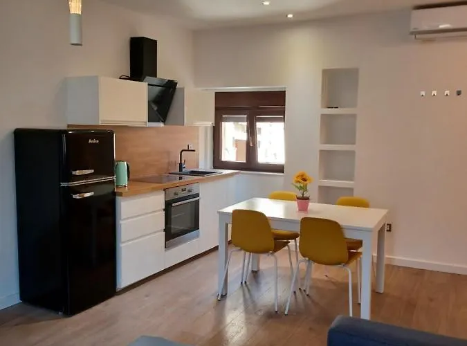 Apartman B & S With A Beautiful Terrace