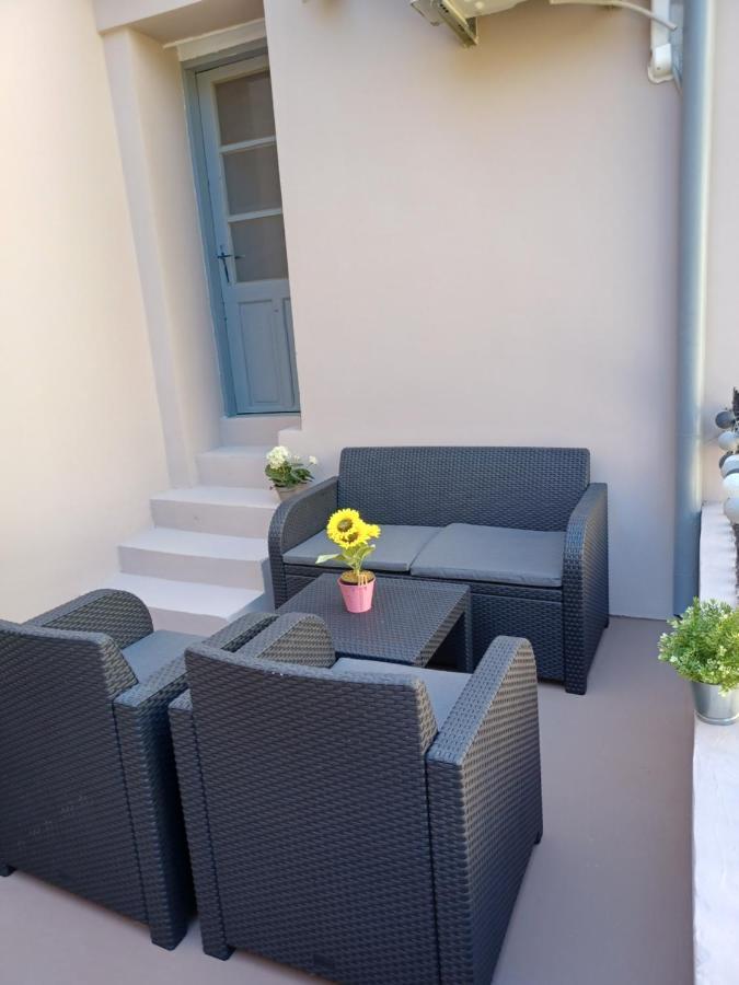 B & S With A Beautiful Terrace * Pula